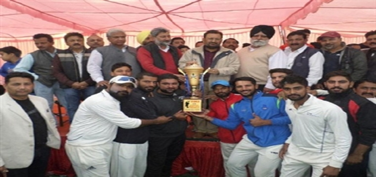 भल्ला इलेवन दिल्ली ने जीता क्रिकेट टूर्नामेंट