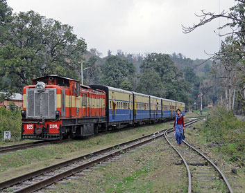 पठानकोट-जोगिंद्रनगर रात्रिकालीन रेल सेवा रद