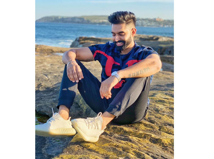 Parmish verma hairstyle and beard style 2019 v shaped beard – Artofit