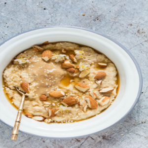Oats with Milk and Nuts